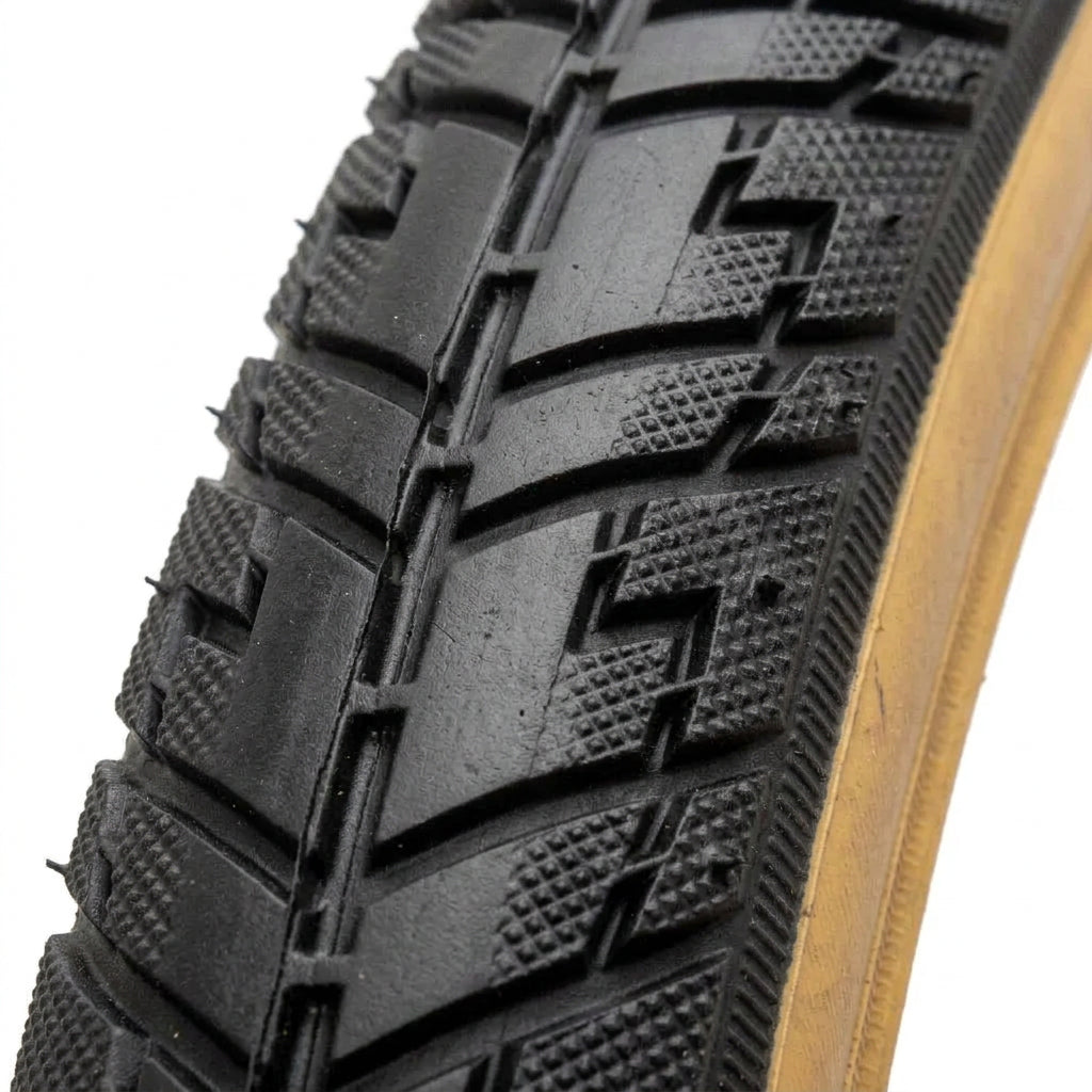 700 x 38c Tyre (38-622) Black/Gumwall